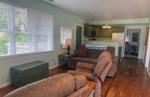 Inglis Maison | Nature Coast Inn and Cottages
