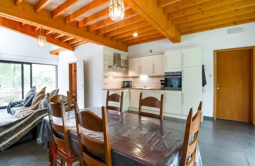 Florennes Cottage | un lac poissonneux
