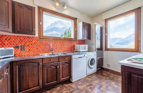 Alex Appartement | Evasion nature entre Lacs et Montagnes, proche Annecy. Idéal pour les familles !