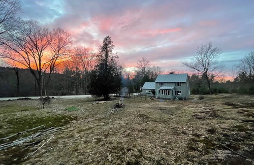 Salisbury Maison | Nature lovers dream. Secluded river property surrounded by forest.