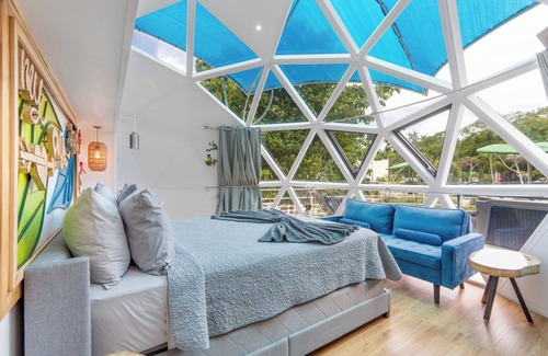 Potrero Hôtel | My Only Love Geodome with Wi-Fi, Hot-Tub, Pool A/C in tranquil Potrero.