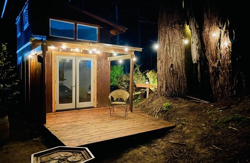 Fort Bragg Cabine | Nature Retreat - 2 private cabins in a magical Redwood forest with ocean views