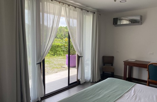Cahuita Hôtel | Nature rich home environment, minutes away from all state parks and beach towns.