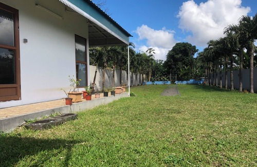 Saint-Pierre Appartement | Nature Studio house located centrally on Island. Near Mountain, Motorways& Shops