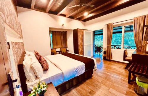 Giridih Hôtel | Nature Valley Farmhouse Resort by Raarees, Munnar #lap of nature #premium rooms #parking #Scenic view #garden with fireplace #property of the year