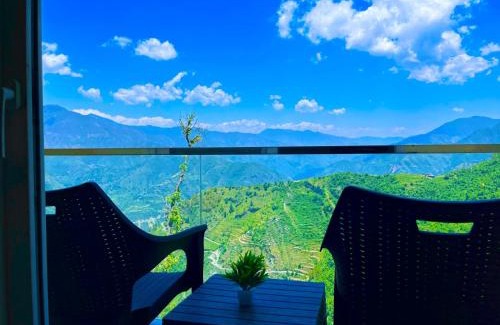 Giridih Hôtel | Nature Valley Farmhouse Resort by Raarees, Munnar #lap of nature #premium rooms #parking #Scenic view #garden with fireplace #property of the year