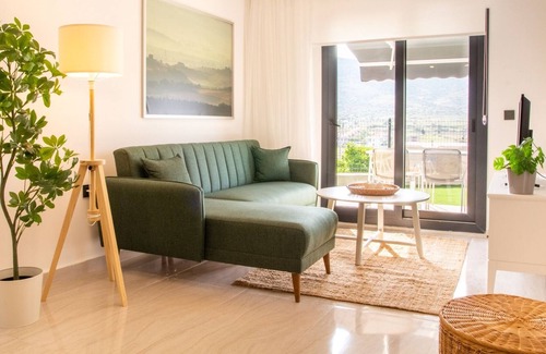Gulbahce Mahallesi Appartement | Nature View Flat with Garden in Urla, Izmir