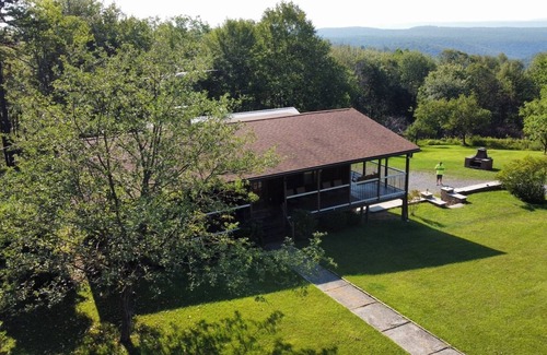 Lock Haven Cabine | Nature’s Best cabin1 hr. to PSU. Great view. Perfect for outdoorsman. Sleeps 8