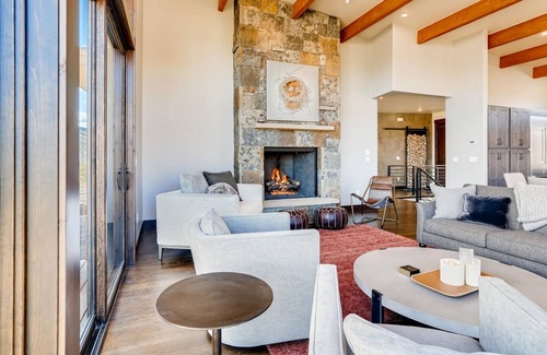 Silverthorne Maison | Natures Nest- Luxury Mountain Home