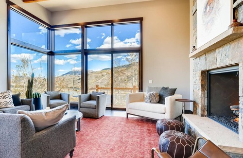 Silverthorne Maison | Natures Nest- Luxury Mountain Home