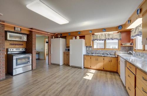 Markville Maison | Natures Paradise Rustic Retreat in Wisconsin!