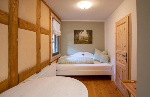 Bollberg Appartement | Naturhof-Papiermühle 3 Bett-Zimmer Immergrün