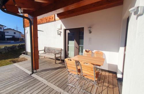 Nesselwang Appartement | NaturLogis Allgäu - nachhaltige Ferienwohnung im Bio-Lehmhaus, allergikerfreundlich, Terrasse mit Bergblick, inkl Königscard