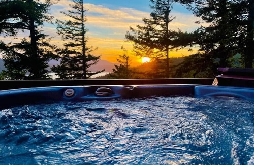 Rosario Maison | Nautical Cabin with Best view on Orcas Island
