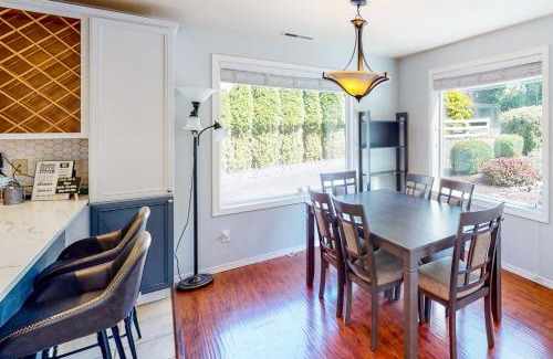 Coupeville Maison | Nautical View Getaway