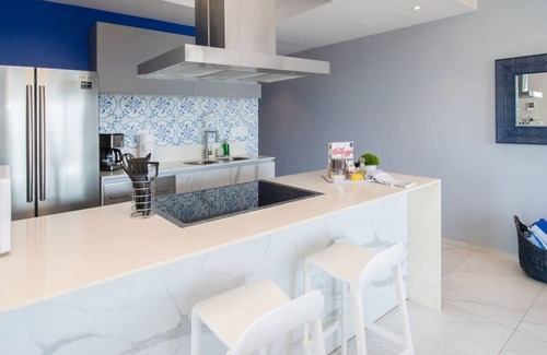 Isla Iguana Appartement | Nautico Marina View Condo, 2 Pools, Rooftop, Gym