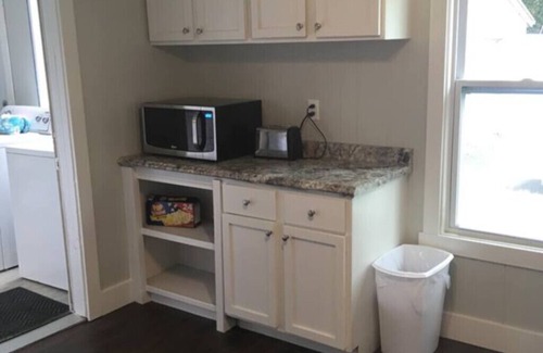 Niota Cottage | Nauvoo Country Cottage - 12 personnes