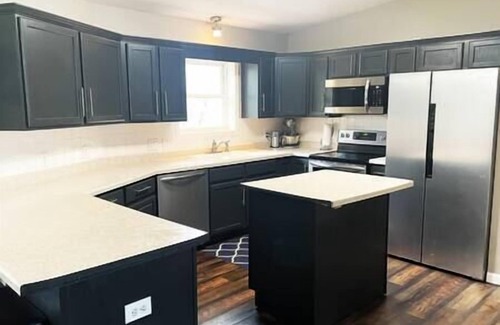 Nauvoo Maison | Nauvoo Family Reunion Retreat! 8/4 Sleeps 23!