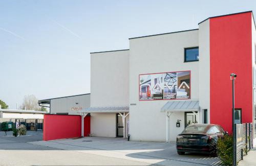 Wiener Neustadt Appartement | Nava Motel & Storage