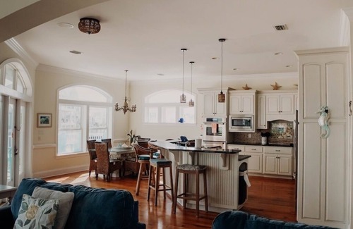Navarre Beach Villa | Navarre Beach Villa w/ Water Views Sleeps 12/ Kayaks + Bikes + OPTIONAL CARTS