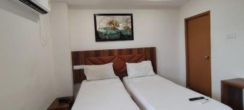 Medchal Hôtel | Navya Grand Medchal