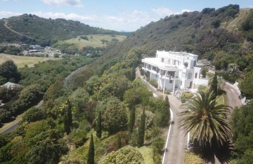Bowentown Appartement | Naxos - Med style castle, ocean views from every room!