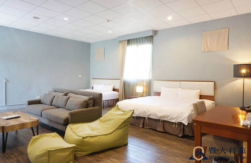 Puli Lit Et Petit-Déjeuner | NCNU Campus Inn
