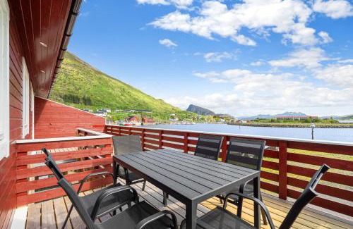 Flakstad Appartement | NE Leilighet-rorbu