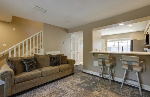 Humble Copropriété | Near Airport & Interstate: Houston Area Townhome
