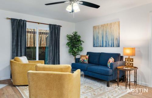 Brentwood Appartement | Near BBQ, Coffee More in Brentwood Pet-Friendly 2BR 1BA Condo By Austin Vacay