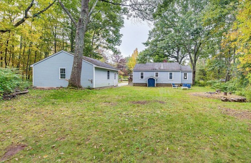 Wells Cottage | Near Beach: Coastal Maine Getaway w/ Yard