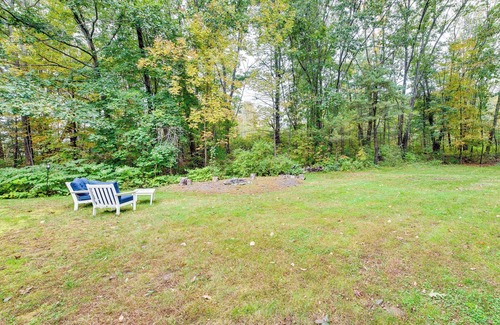 Wells Cottage | Near Beach: Coastal Maine Getaway w/ Yard