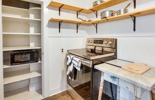Wells Maison | Near Beach: Coastal Maine Getaway w/ Yard