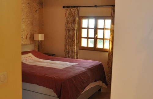 Faux Autre | Près de Bergerac, une élégante maison familiale du 19ème siècle avec piscine