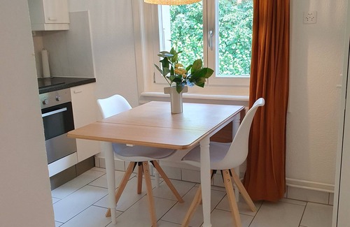 Wunnewil-Flamatt Appartement | Near Bern/Freiburg: Calm Apartment by the Forest