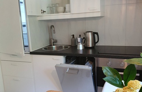 Wunnewil-Flamatt Appartement | Near Bern/Freiburg: Calm Apartment by the Forest