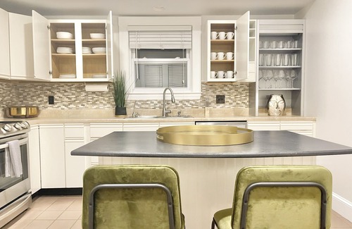 Marlborough Maison | Near BOSTON - Cozy and Renovated 4 Beds 2 bath Home w/ Backyard FREE WIFI 6.