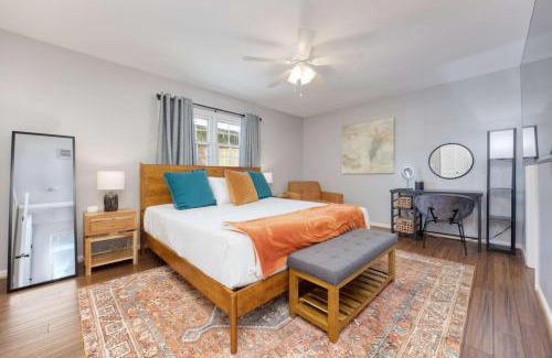 Fortson Maison | Near Botanical Garden with a Pool Charming on Charing