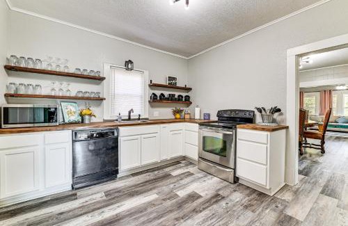 Durant Maison | Near Campus and Casino Family-Friendly Durant Home!
