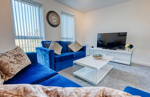 Bordesley Maison | Near City Centre 4 Bed 2 Bath House
