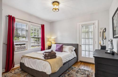 Shaker Heights Appartement | Near CLE Clinic - Long term stays accepted