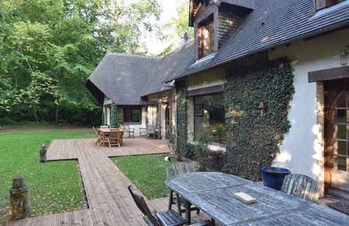 Vieux-Bourg Maison | Près de Deauville Maison Familiale de 340 m2 grande terrasse sur jardin 3000 m2