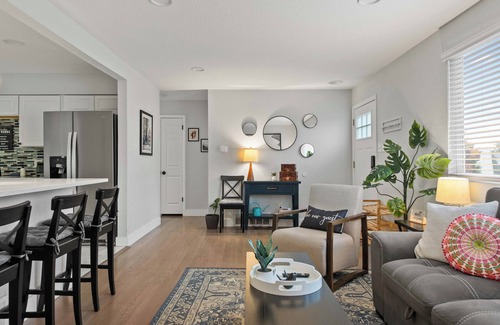 Lamar Heights Area Maison | Near Denver - Sunset Patio, Games & Yard - Gray St