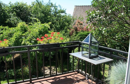 Pommeuse Maison | Proche DISNEYLAND, dans un écrin de verdure, agréable maison lumineuse
