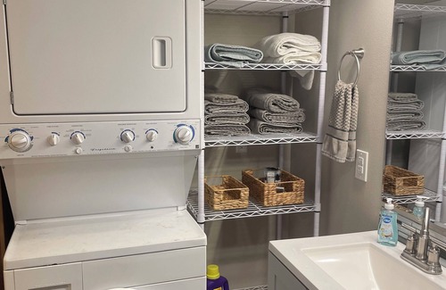 Geneva Appartement | Near Galbraith Mt. and Whatcom Falls. New apartment ready to be enjoyed.