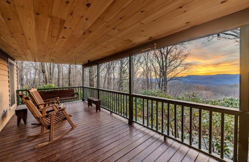 Scaly Mountain Maison | Near Highlands 36-Acre Scaly Mountain Lodge