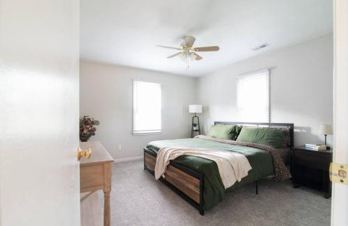 Apex Maison | Near Historic Downtown Apex, Sleeps 8, King Bed
