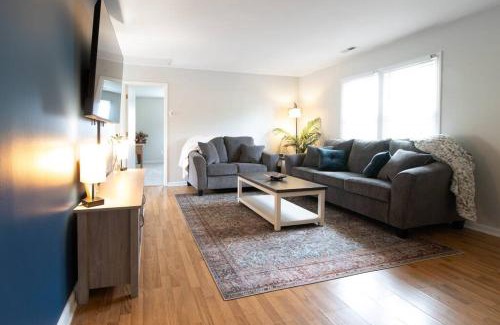 Apex Maison | Near Historic Downtown Apex, Sleeps 8, King Bed