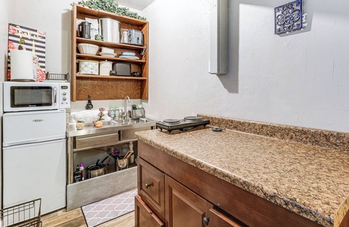 Downtown Phoenix Appartement | Near Hospitals & Airport: Cozy Studio in Phoenix!