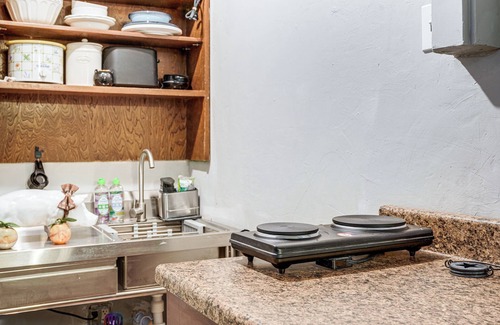 Downtown Phoenix Appartement | Near Hospitals & Airport: Cozy Studio in Phoenix!